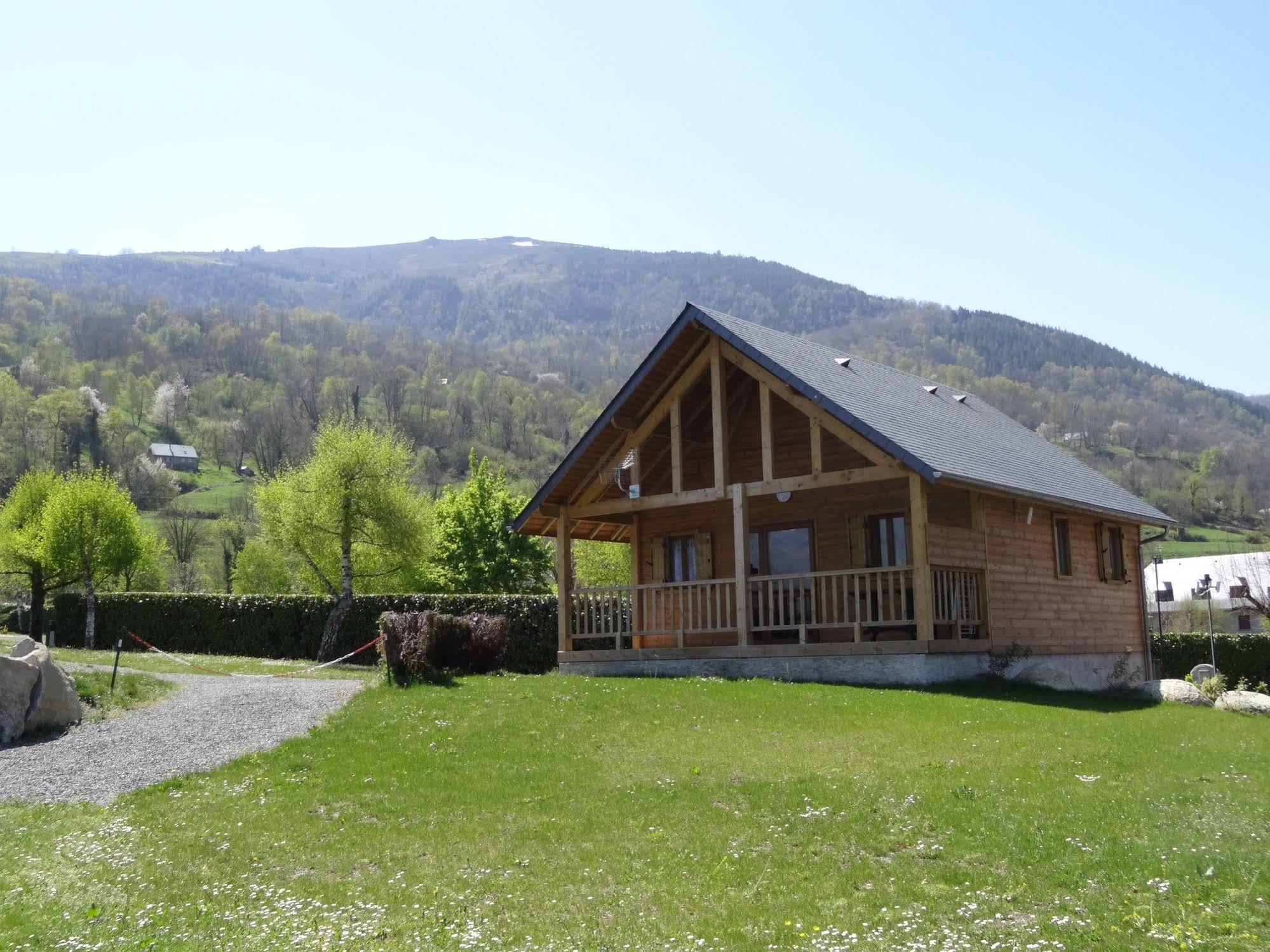 Chalets Du Lac Arcizans-Avant Exterior photo